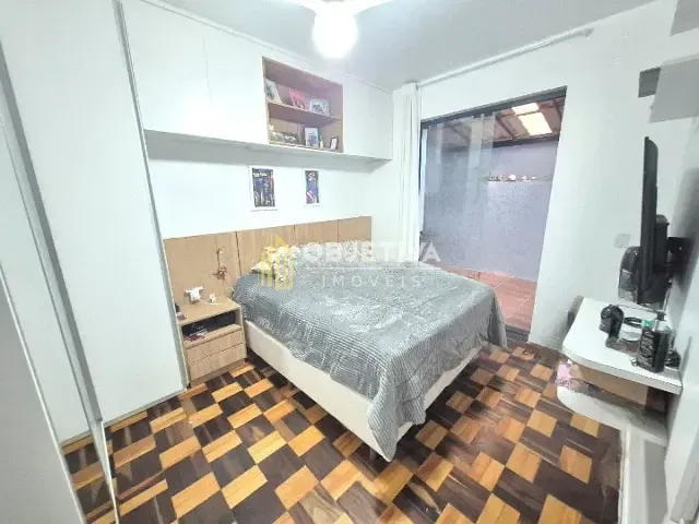 Apartamento 2 quartos e 2 banheiros, à venda, no bairro Cidade Baixa em Porto Alegre