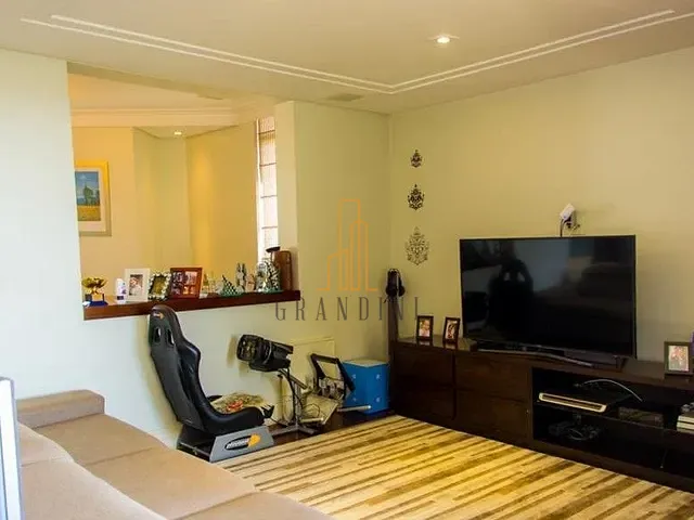 Apartamento com 248m² 3 quartos e 2 banheiros, à venda, no bairro Vila Gilda em Santo André