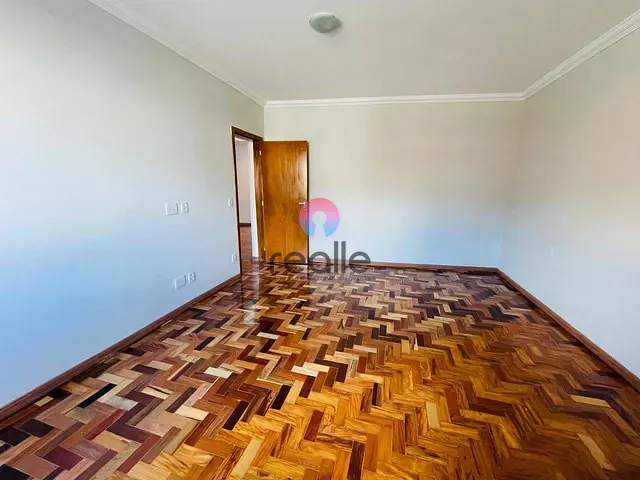 Apartamento 4 quartos e 2 banheiros, para alugar, no bairro Santa Efigênia em Belo Horizonte