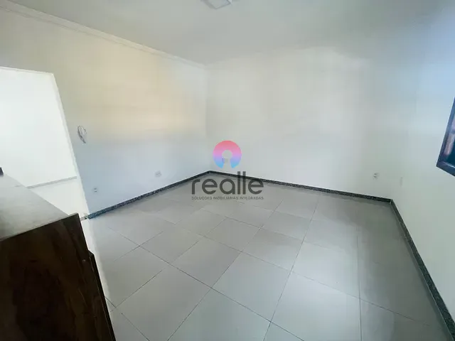 Apartamento 2 quartos e 1 banheiro, para alugar, no bairro Santa Efigênia em Belo Horizonte