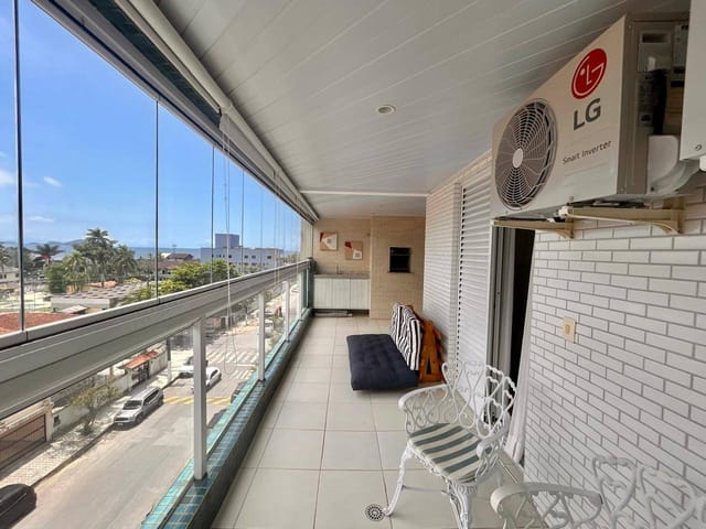 Apartamento 2 quartos e 2 banheiros, à venda ou para alugar, no bairro Centro em Bertioga
