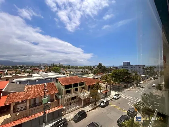 Apartamento 2 quartos e 2 banheiros, à venda ou para alugar, no bairro Centro em Bertioga