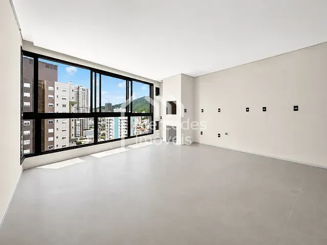 Apartamento 2 quartos e 2 banheiros, à venda, no bairro Fazenda em Itajaí