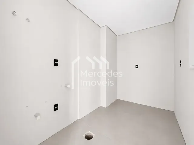 Apartamento 2 quartos e 2 banheiros, à venda, no bairro Fazenda em Itajaí