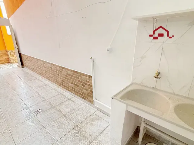 Apartamento 1 quarto e 1 banheiro, para alugar, no bairro Carlos Prates em Belo Horizonte