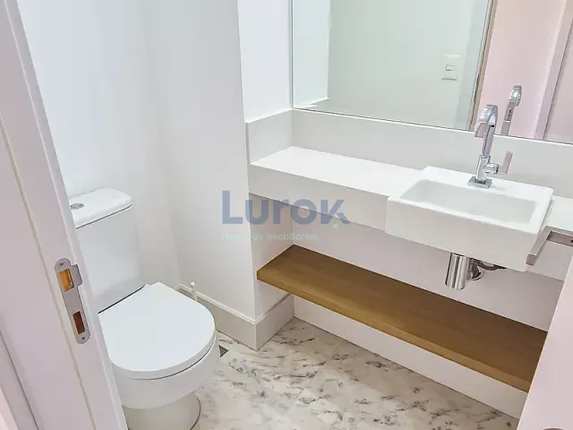 Apartamento 3 quartos e 4 banheiros, para alugar, no bairro Vila Embaré em Valinhos