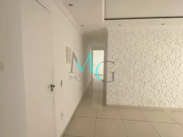Apartamento 2 quartos e 1 banheiro, à venda, no bairro Campo Grande em Rio de Janeiro