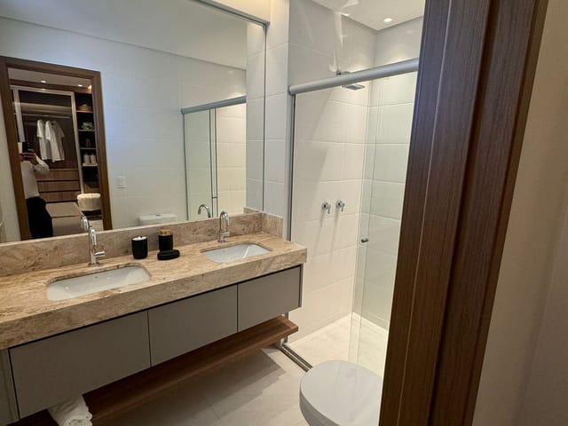 Apartamento 3 quartos e 4 banheiros, à venda, no bairro Setor Bueno em Goiânia