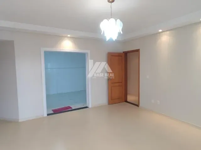 Apartamento 3 quartos e 2 banheiros, para alugar, no bairro Jardim das Américas em Guarapuava