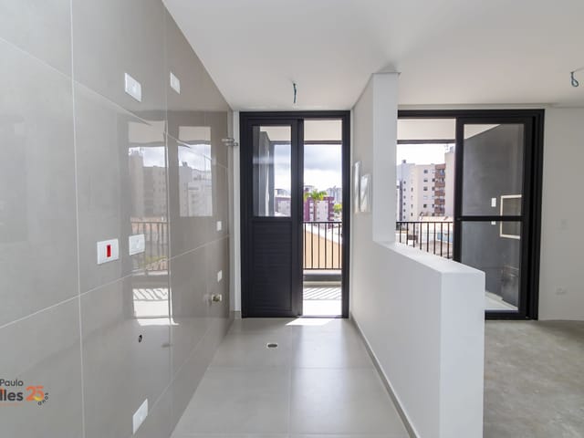 Apartamento 2 quartos e 2 banheiros, à venda, no bairro Água Verde em Curitiba