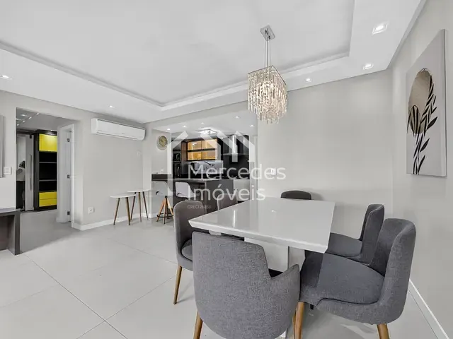 Apartamento 3 quartos e 3 banheiros, à venda, no bairro Centro em Itajaí