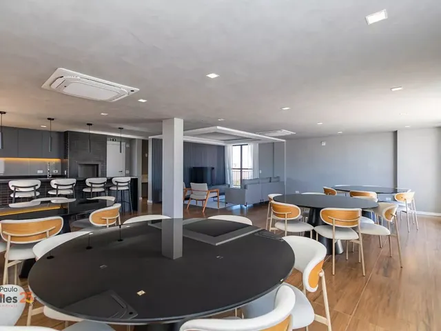 Apartamento 2 quartos e 1 banheiro, à venda, no bairro Água Verde em Curitiba