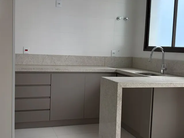 Cobertura / Penthouse 3 quartos e 2 banheiros, à venda, no bairro Prado em Belo Horizonte