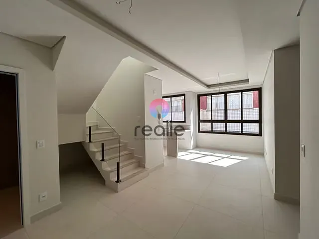 Cobertura / Penthouse 3 quartos e 2 banheiros, à venda, no bairro Prado em Belo Horizonte