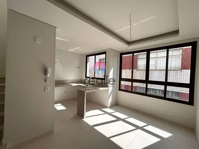 Cobertura / Penthouse 3 quartos e 2 banheiros, à venda, no bairro Prado em Belo Horizonte