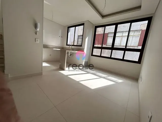 Cobertura / Penthouse 3 quartos e 2 banheiros, à venda, no bairro Prado em Belo Horizonte