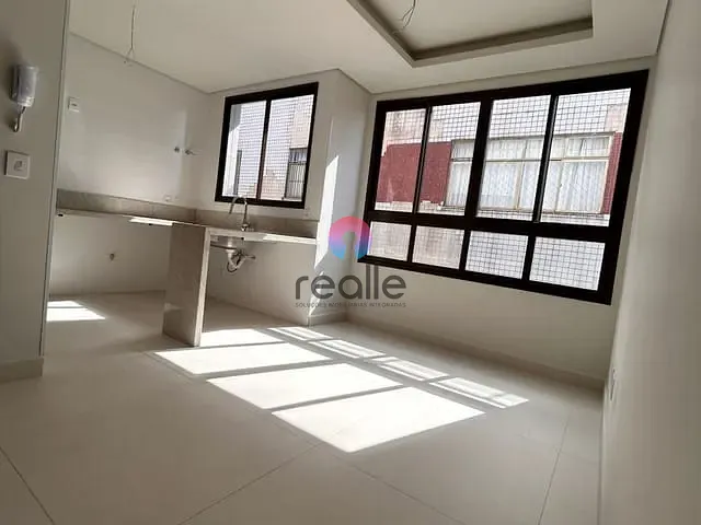 Cobertura / Penthouse 3 quartos e 2 banheiros, à venda, no bairro Prado em Belo Horizonte