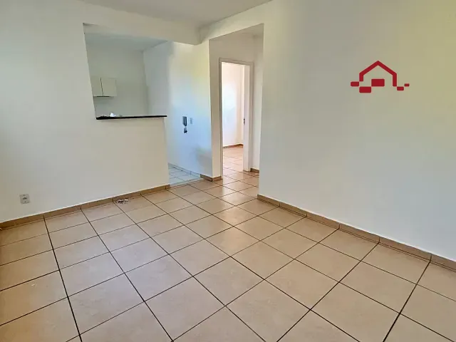 Apartamento 2 quartos e 1 banheiro, para alugar, no bairro Califórnia em Belo Horizonte