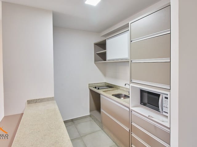 Apartamento 1 quarto e 1 banheiro, para alugar, no bairro Bom Retiro em Curitiba