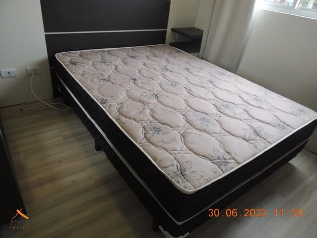 Apartamento 1 quarto e 1 banheiro, para alugar, no bairro Bom Retiro em Curitiba