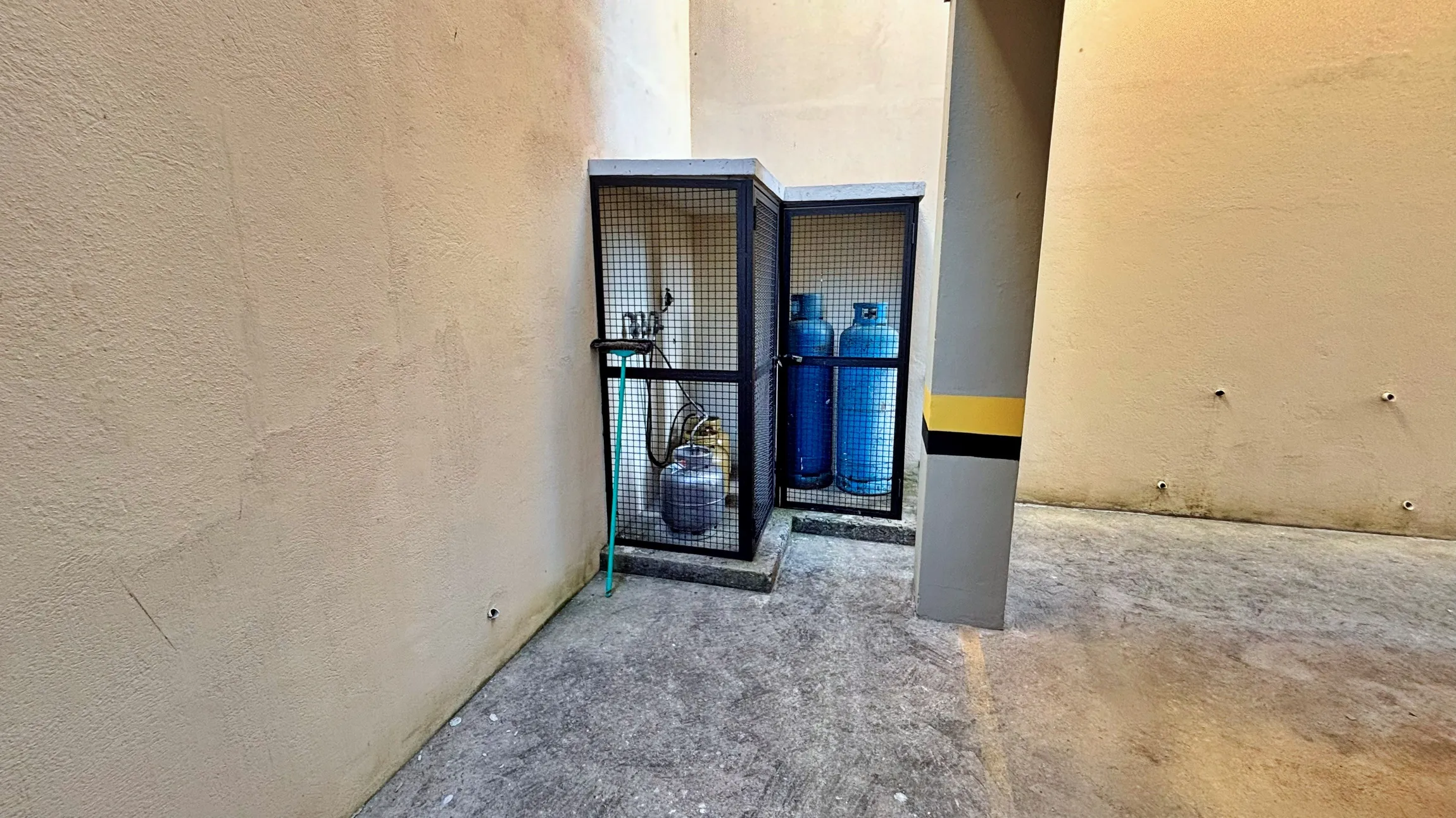 Apartamento à venda com 3 quartos, suíte e 2 vagas no Bairro Carlos Prates em Belo Horizonte/MG — foto 25