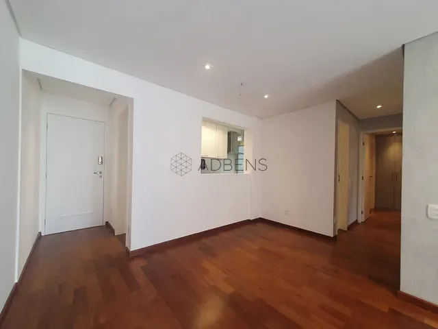 Apartamento 2 quartos e 2 banheiros, para alugar, no bairro Cerqueira César em São Paulo