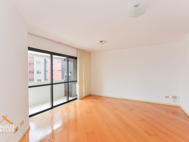 Apartamento 2 quartos e 2 banheiros, para alugar, no bairro Bigorrilho em Curitiba