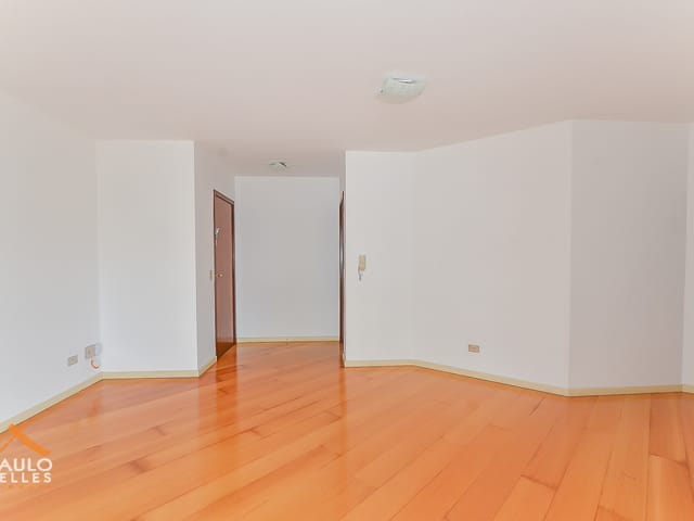 Apartamento 2 quartos e 2 banheiros, para alugar, no bairro Bigorrilho em Curitiba