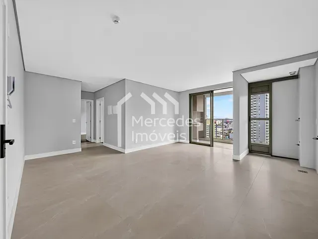 Apartamento com 78m² 2 quartos e 3 banheiros, à venda, no bairro Centro em Itajaí