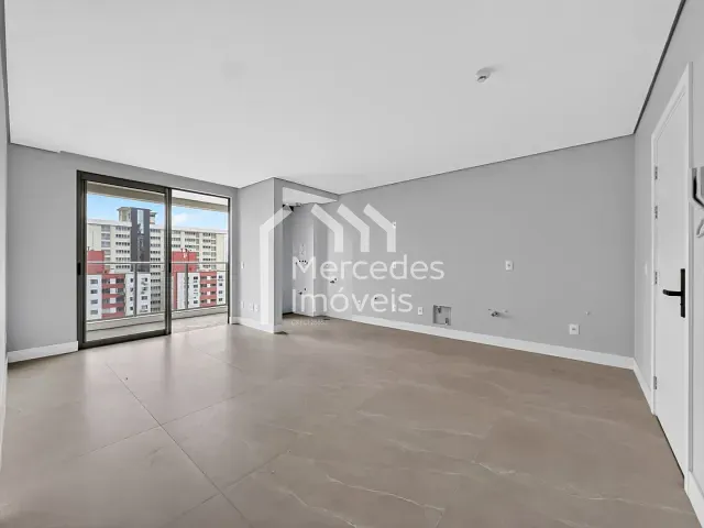 Apartamento com 78m² 2 quartos e 3 banheiros, à venda, no bairro Centro em Itajaí