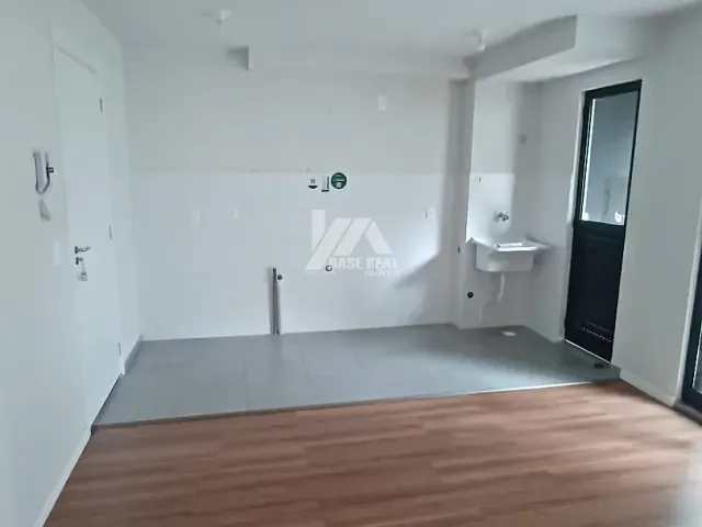 Apartamento com 57m² 1 quarto e 1 banheiro, à venda, no bairro Uvaranas em Ponta Grossa