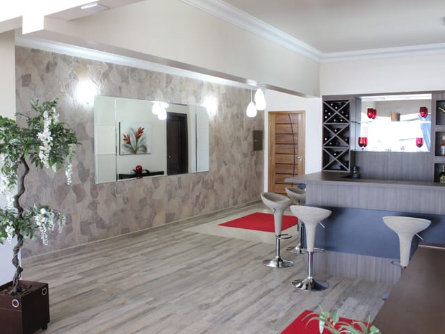 Apartamento com 269m² 5 quartos e 4 banheiros, à venda, no bairro Centro em Ponta Grossa