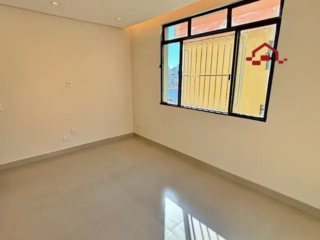 Apartamento 2 quartos e 1 banheiro, à venda, no bairro Padre Eustáquio em Belo Horizonte