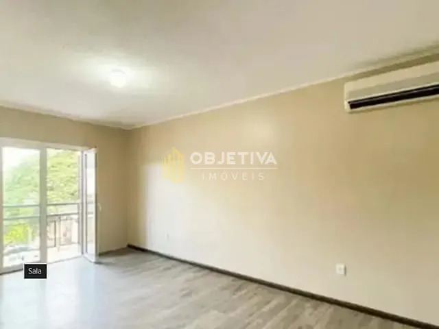 Casa 3 quartos e 3 banheiros, para alugar, no bairro Passo da Areia em Porto Alegre