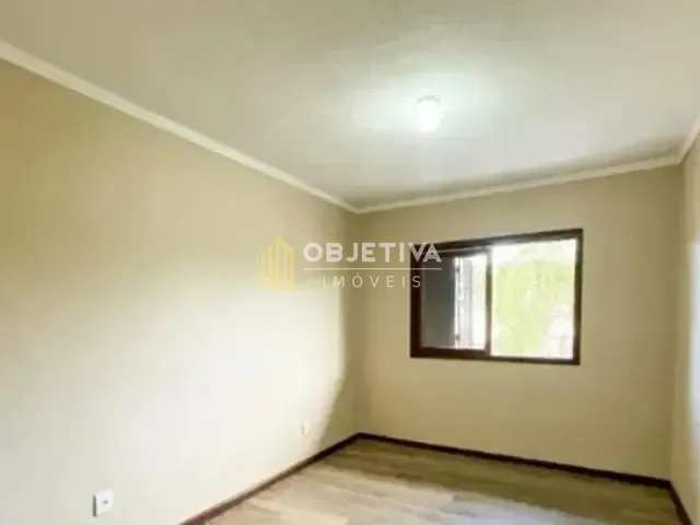 Casa 3 quartos e 3 banheiros, para alugar, no bairro Passo da Areia em Porto Alegre