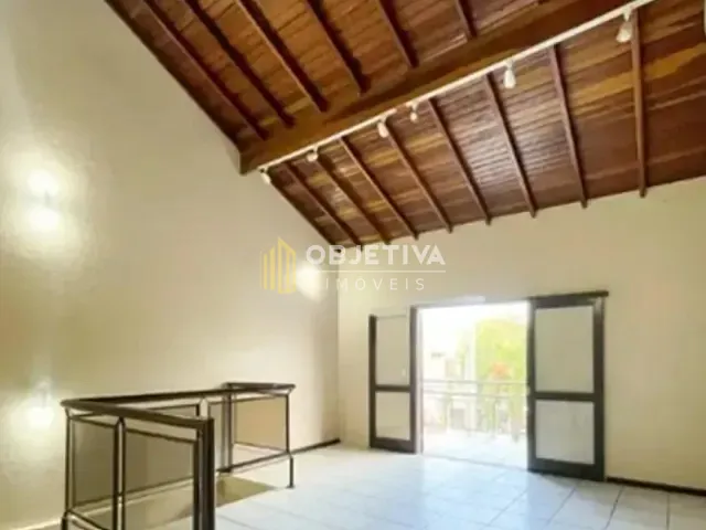 Casa 3 quartos e 3 banheiros, para alugar, no bairro Passo da Areia em Porto Alegre