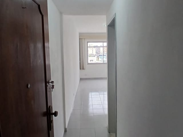 Foto do Apartamento - VILA DA PENHA - ÓTIMO APARTAMENTO COM 2 QUARTOS, SALA, COZINHA, BANHEIRO, DEPENDÊNCIA, GARAGEM E JUNTO AO COMÉRCIO. | Hilmar