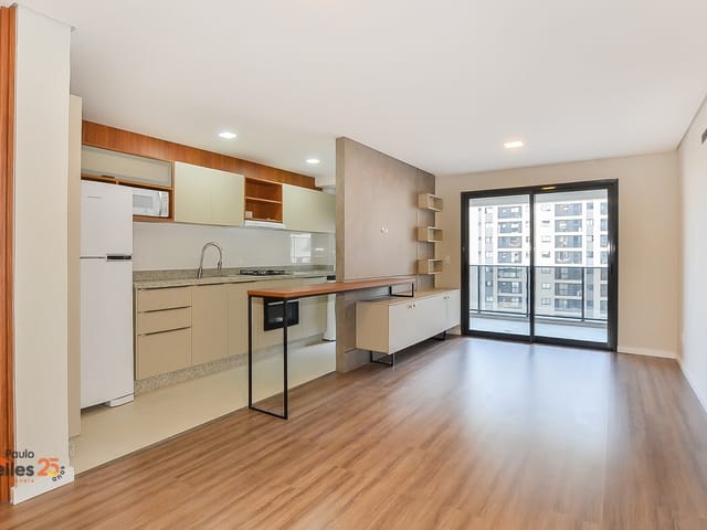 Apartamento 3 quartos e 2 banheiros, à venda, no bairro Água Verde em Curitiba