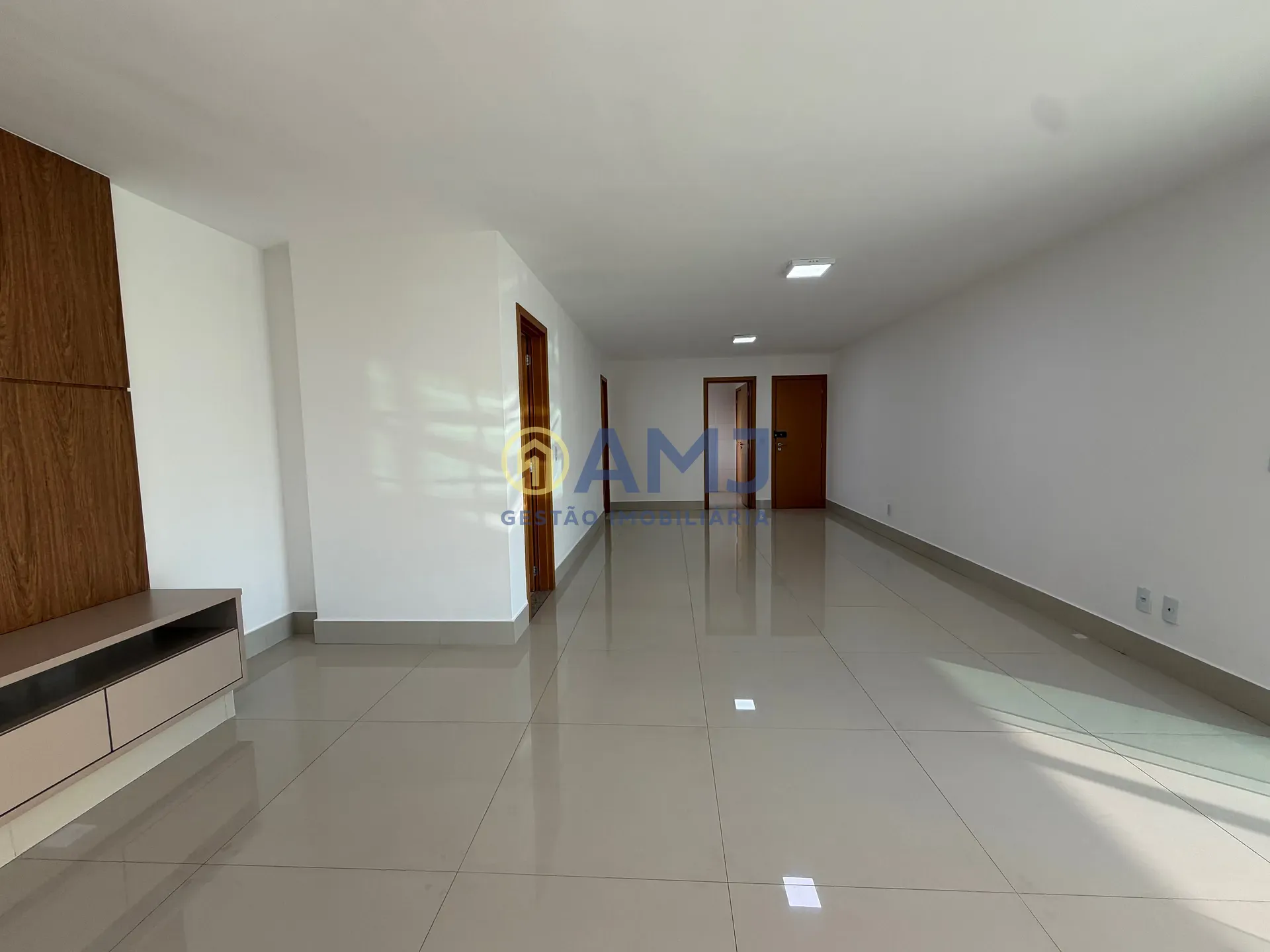 Apartamento, 3 quartos, 142 m² - Foto 1