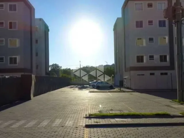 Apartamento 2 quartos e 1 banheiro, à venda, no bairro Panazzolo em Caxias do Sul