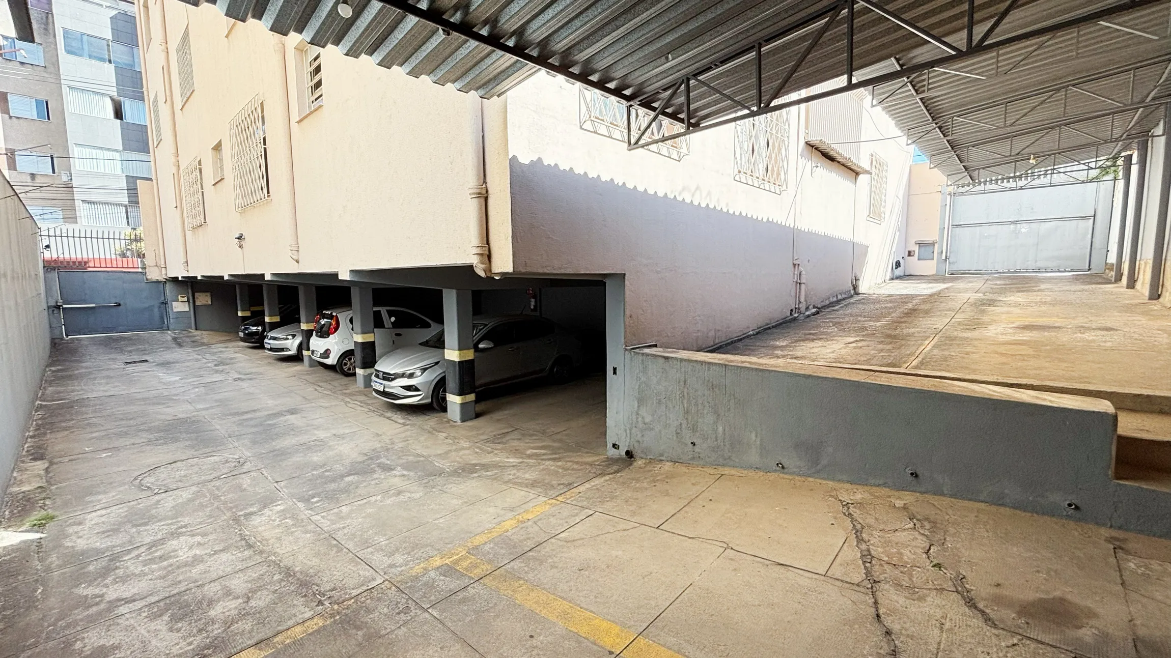 Apartamento para alugar com 2 quartos e vaga de garagem no Bairro Padre Eustáquio, Belo Horizonte/MG