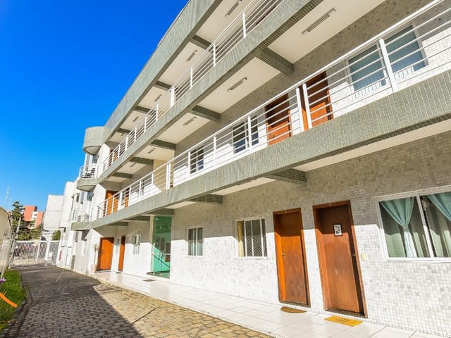 Apartamento 2 quartos e 2 banheiros, para alugar, no bairro São Francisco em Curitiba
