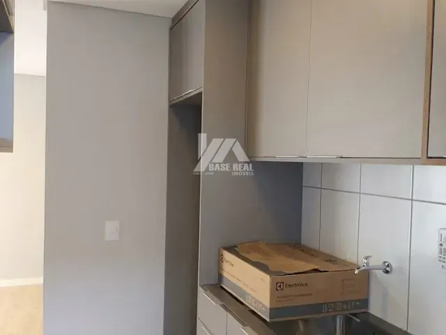 Apartamento 2 quartos e 1 banheiro, à venda, no bairro Uvaranas em Ponta Grossa