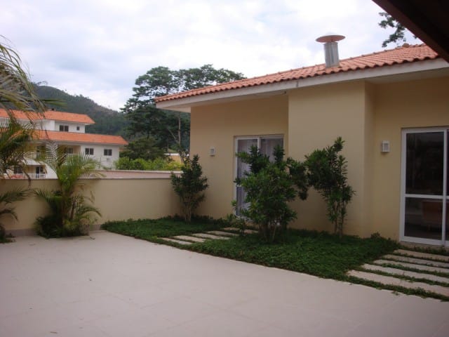 Apartamento à venda, no bairro Itaipava em Petrópolis