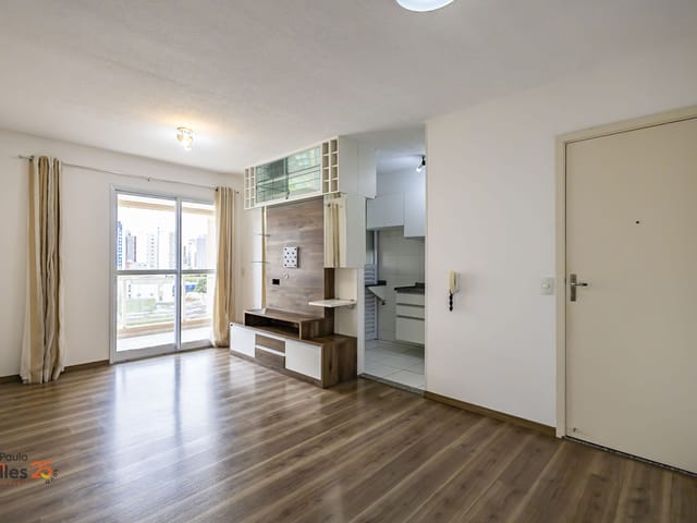 Apartamento 3 quartos e 2 banheiros, para alugar, no bairro Portão em Curitiba