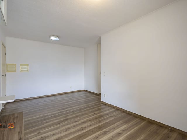 Apartamento 3 quartos e 2 banheiros, para alugar, no bairro Portão em Curitiba