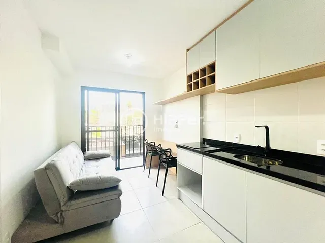 Apartamento 1 quarto e 1 banheiro, à venda ou para alugar, no bairro Pinheiros em São Paulo