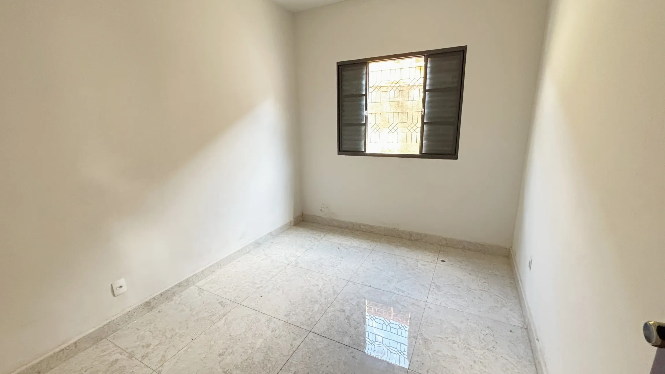 Apartamento para alugar com 3 quartos, suíte e vaga no Bairro Paquetá – Belo Horizonte/MG