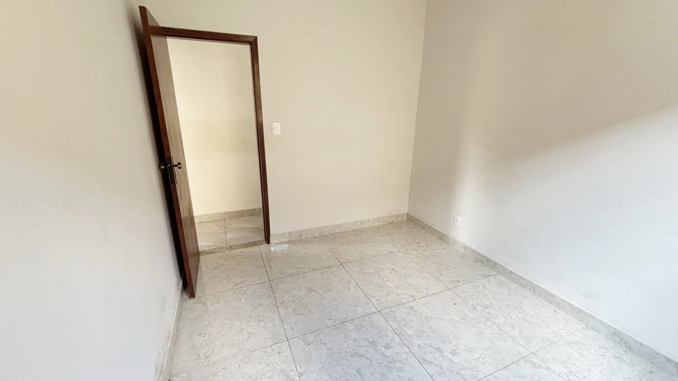 Apartamento para alugar com 3 quartos, suíte e vaga no Bairro Paquetá – Belo Horizonte/MG