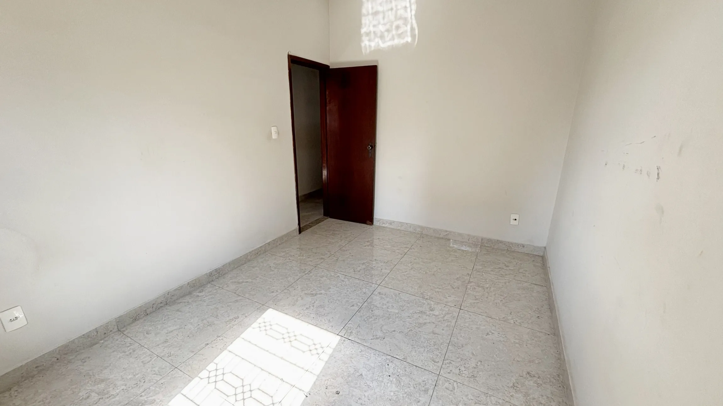 Apartamento para alugar com 3 quartos, suíte e vaga no Bairro Paquetá – Belo Horizonte/MG